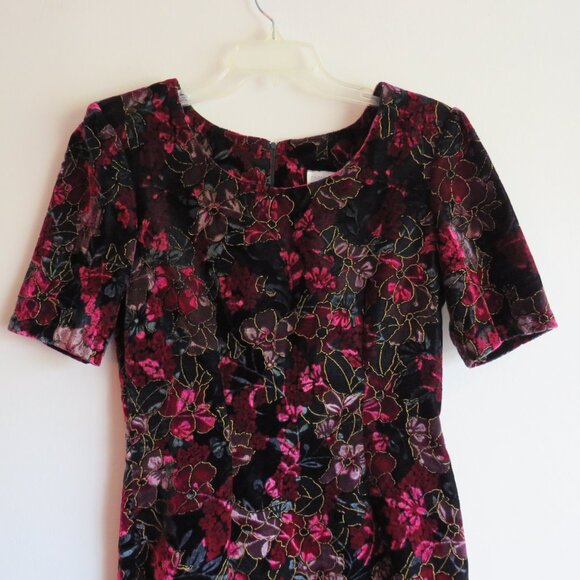 Paris Sport Club Woman’s Vintage Floral Burgundy Velvet Sheath Dress size 7B - Picture 2 of 12